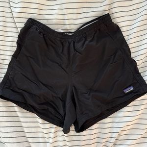 Like new Patagonia Baggies black